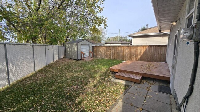 Photo - 971 Calrossie Blvd