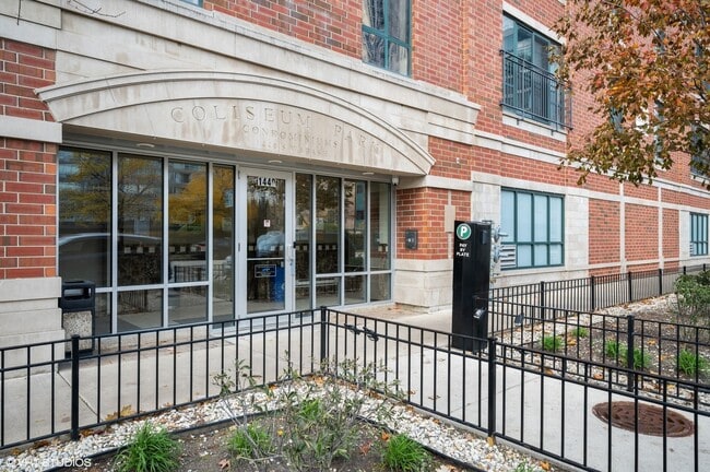 Photo - 1440 S Wabash Ave