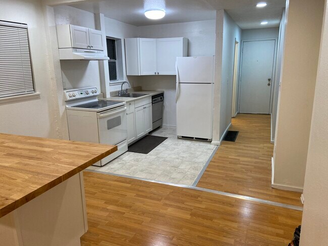 Kitchen - 1509 E Alder St Apartamentos Unidad 1509