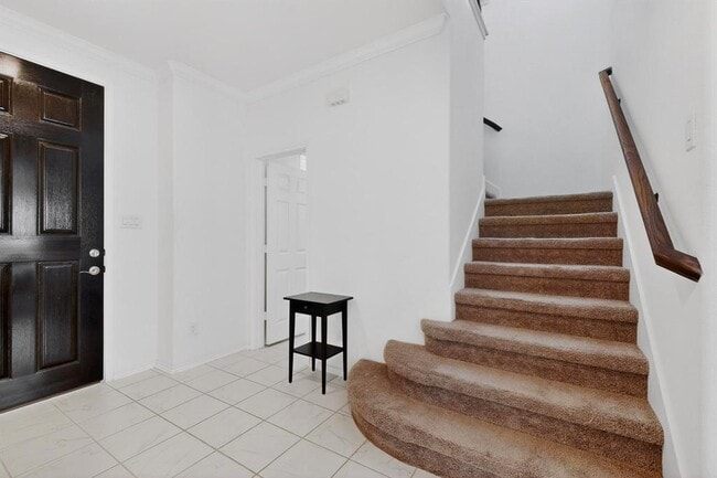 Photo - 712 Madalin Rue Ct