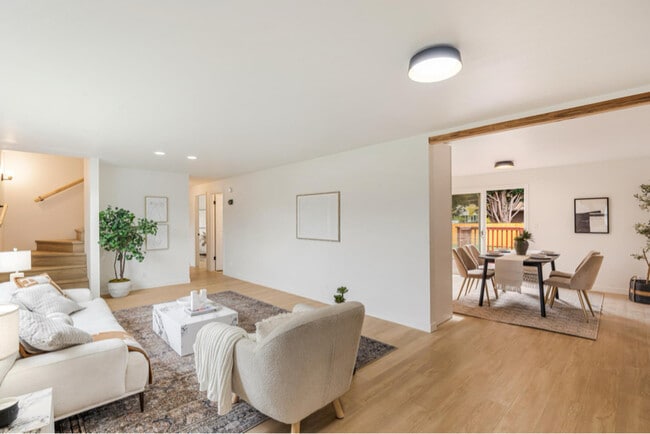 Photo - 9111 NE 73rd St