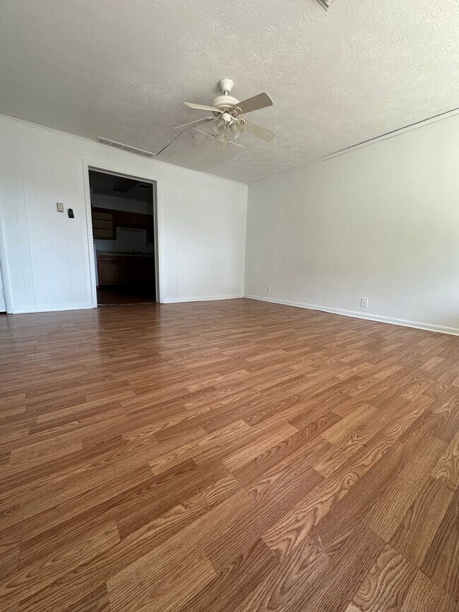 100 Woodland Rd Unit 2