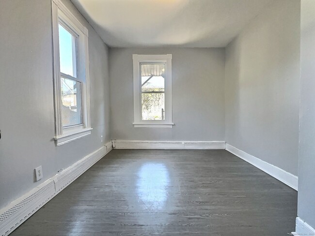 Photo - 256 Lexington Ave Unit 2