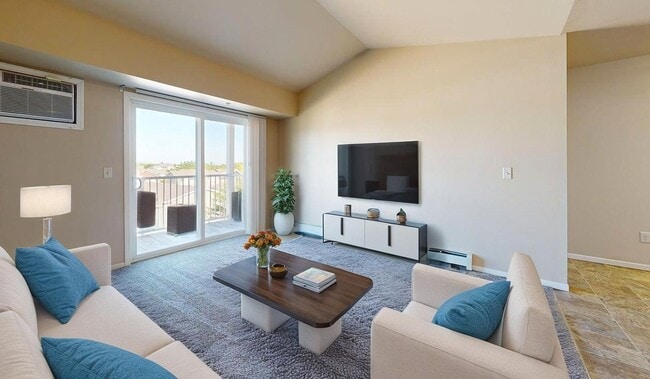 Building Photo - Lincoln Meadows Rental