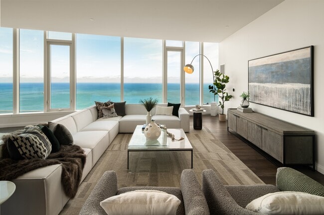 1000M Apartments