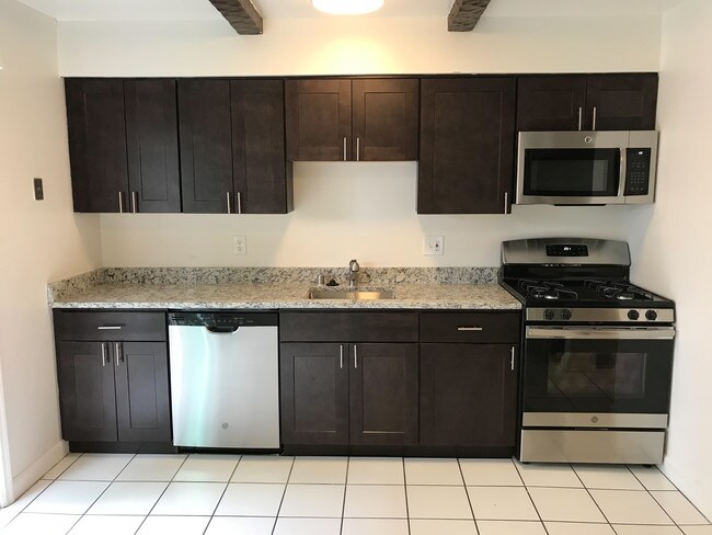 Photo - 3220 N. Bartlett Ave.