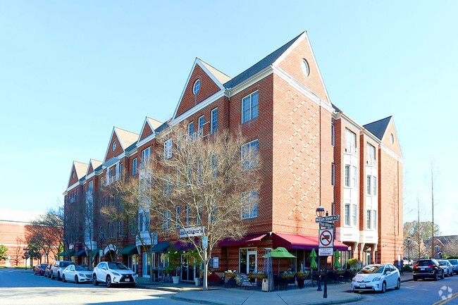 The Arbors at Port Warwick - The Arbors at Port Warwick Apartments