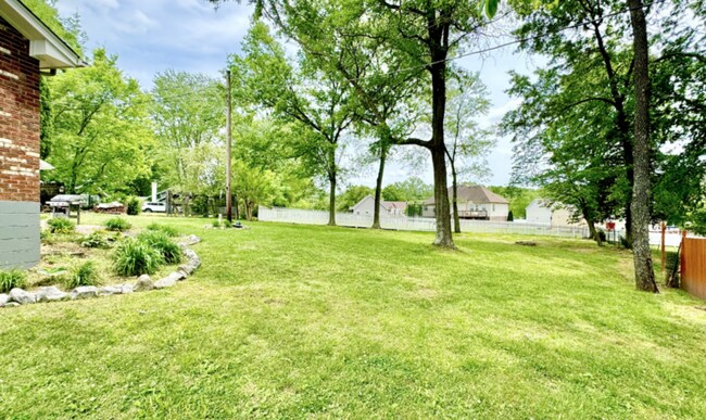 Beautiful 2-bedroom,1-bath home conveniently located near shopping, dining, schools, and Fort Cam...