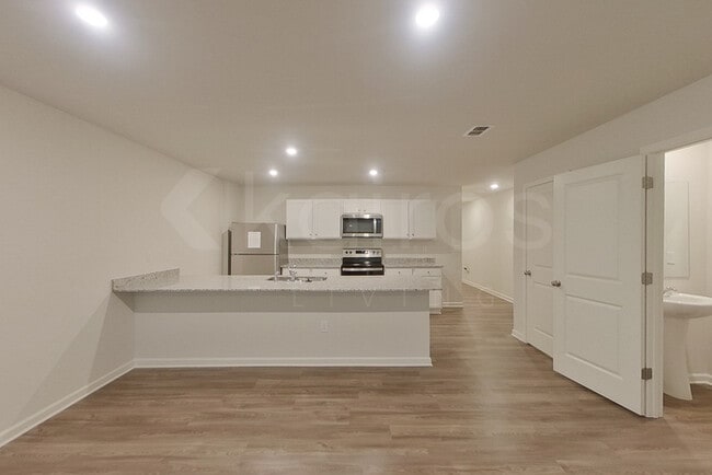 Photo - 332 Ironwood Ct
