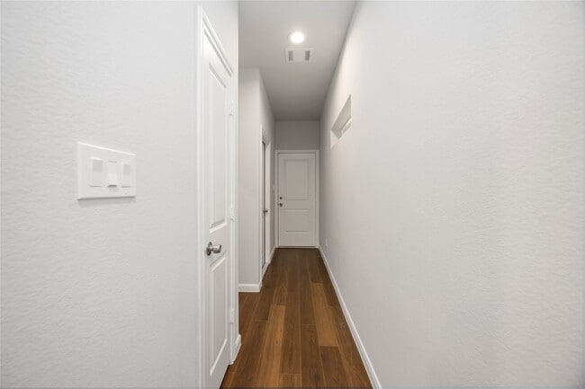 Photo - 4938 Paradigm Ln