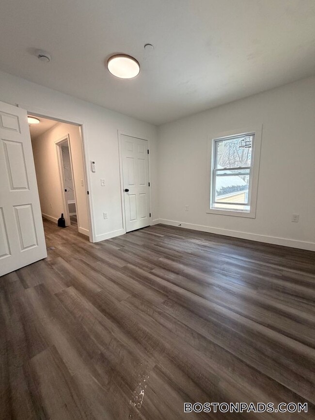 Photo - 197 S Main St Unidad 4