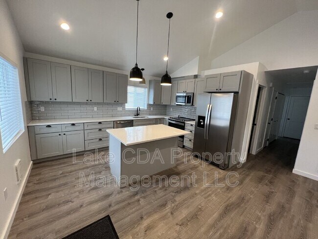 1575 West Orchard Avenue - 1575 West Orchard Avenue House