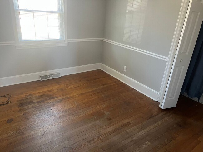 Photo - 829 Brown Rd