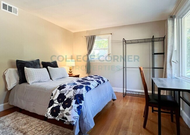 146 Rosedale Cir