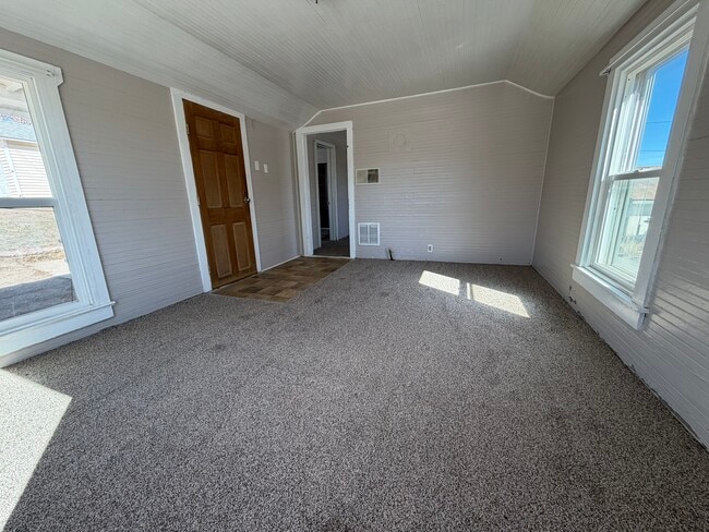 Photo - 215 Wyoming St