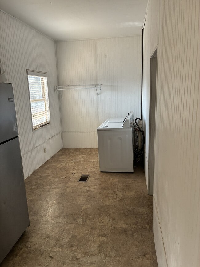 221 Porfirio Diaz St