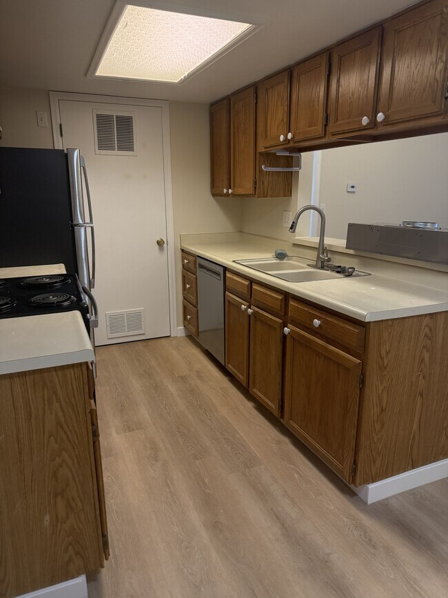 Photo - 8376 S Upham Way