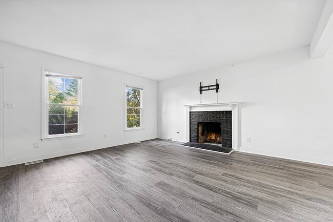 Photo - 6101 Highcastle Ct