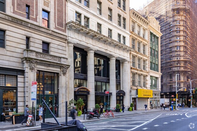 1182 Broadway - The Centurian