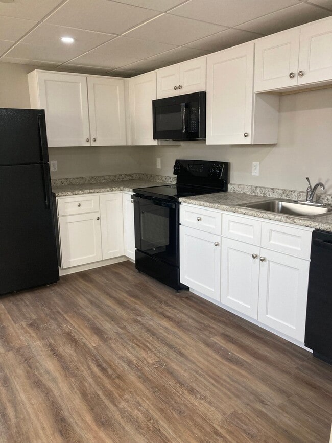 Building Photo - 50 Church St Unit 1