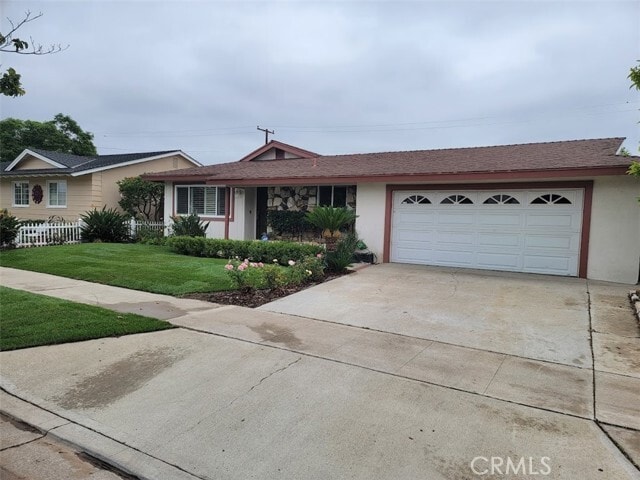 2640 E Coolidge Ave