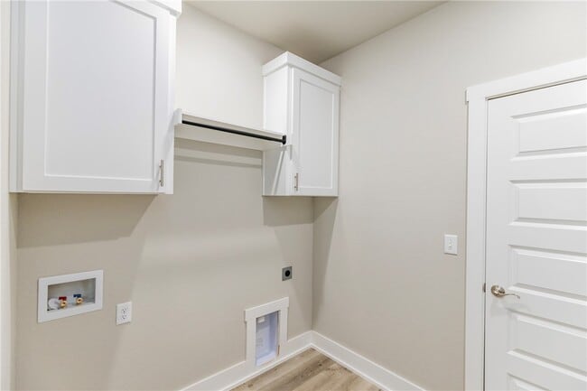 Photo - 2105 Chanae St