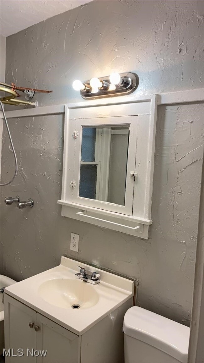 Photo - 2171 Olive Ave