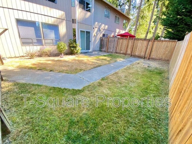 Photo - 2720 204th St SW