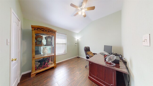 Photo - 6014 Knollwood Tr