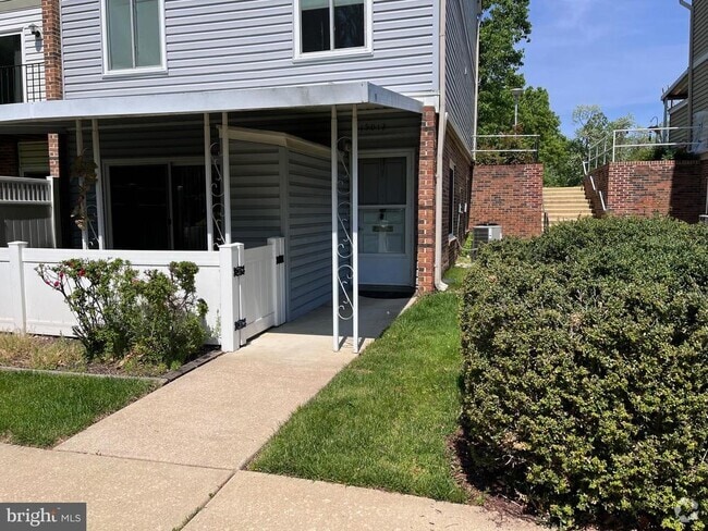 Building Photo - 15012 Eardley Ct Unit 282-G Rental