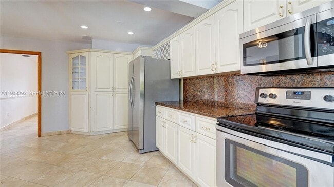 Photo - 1299 W 77th St