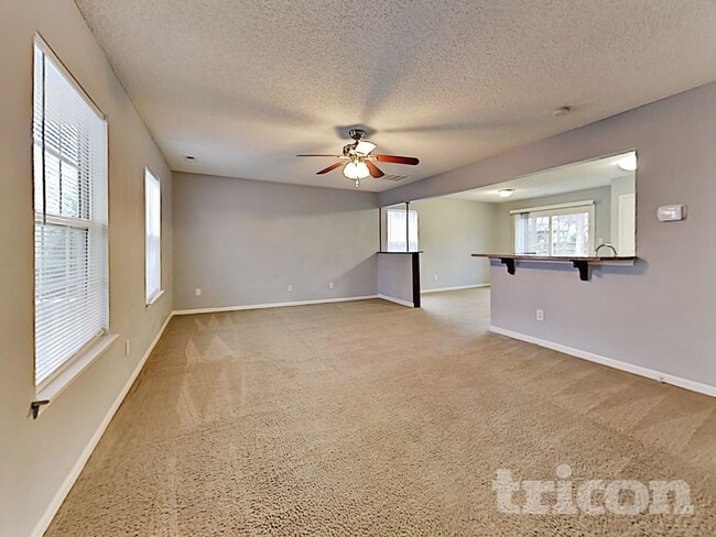 Photo - 11347 Red Finch Ln