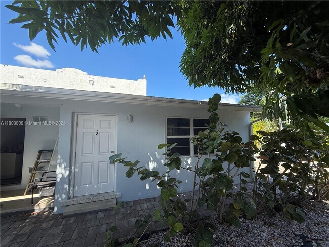 Building Photo - 624 N J St Unit 2