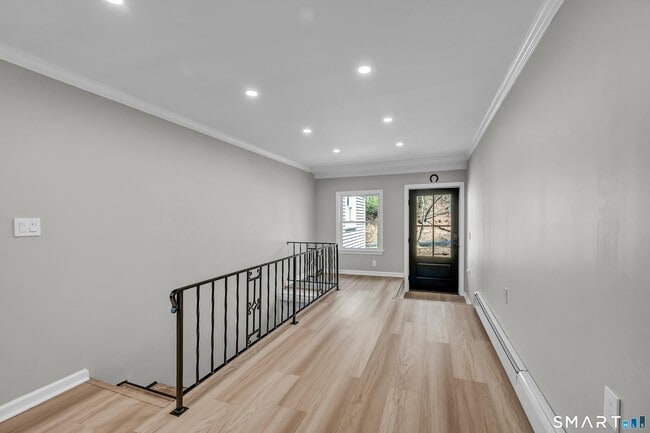 Photo - 240 Great Plain Rd