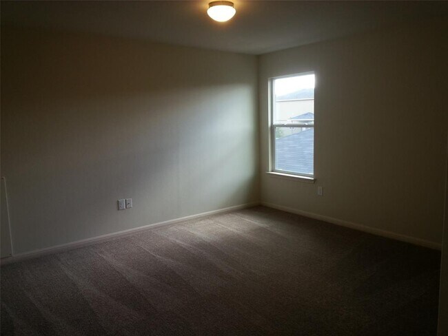 Photo - 2504 McDonald Way