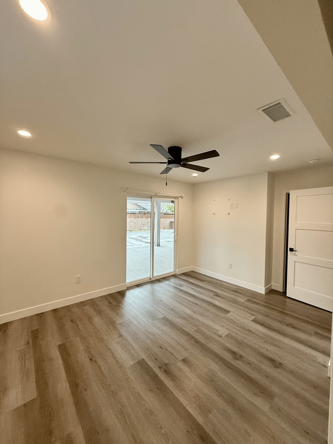 Photo - 37939 27th St E