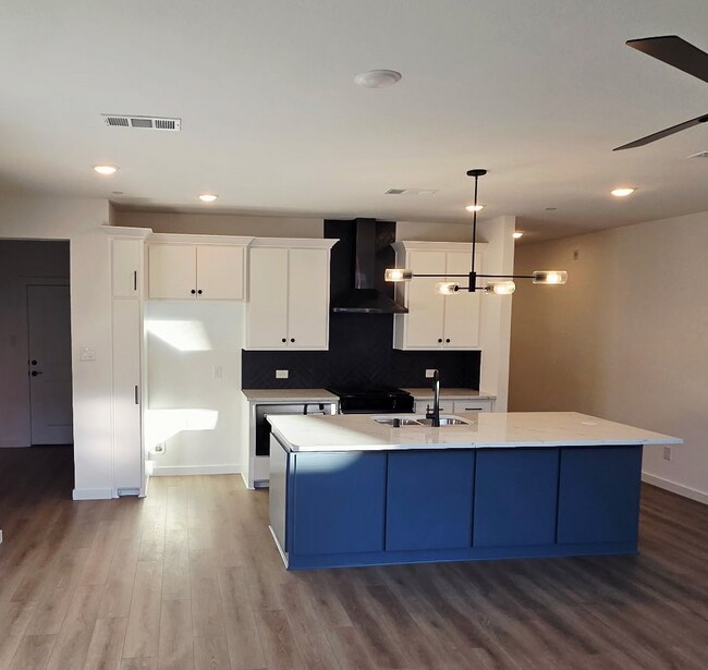 Photo - 702 Prosper Ln