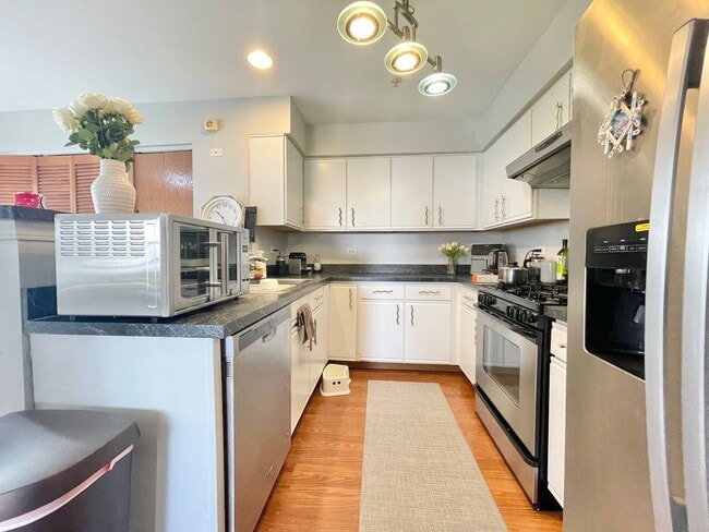 Photo - 2565 Dickens Ct