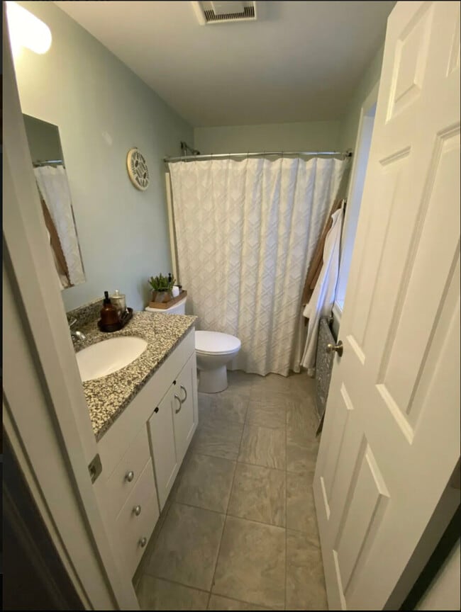 Photo - 24 Beacon Pl