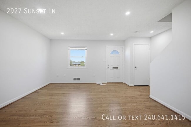 Photo - 2927 Sunset Ln