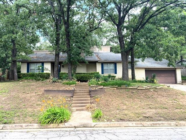 Photo - 3605 Oakwood Dr House