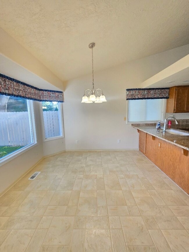 Photo - Nice Meridian Home