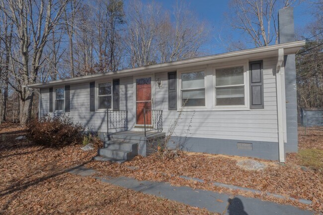 Charming Scottsville 3bedroom 1bath home - Charming Scottsville 3bedroom 1bath home