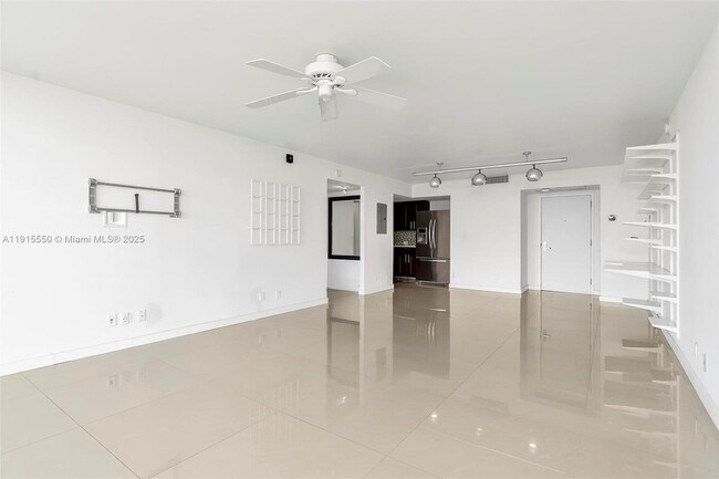 Photo - 780 NE 69th St Unidad 1408