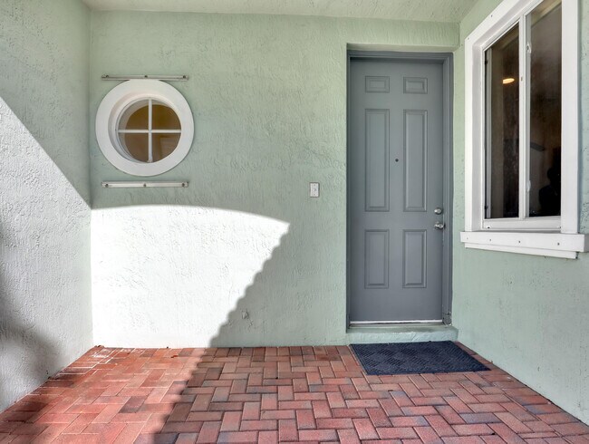 Photo - 2226 Oakmont Dr