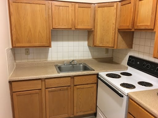 Building Photo - 319 S 5th Ave