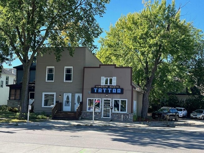 Building Photo - 3501-3502 Minnehaha Ave Rental