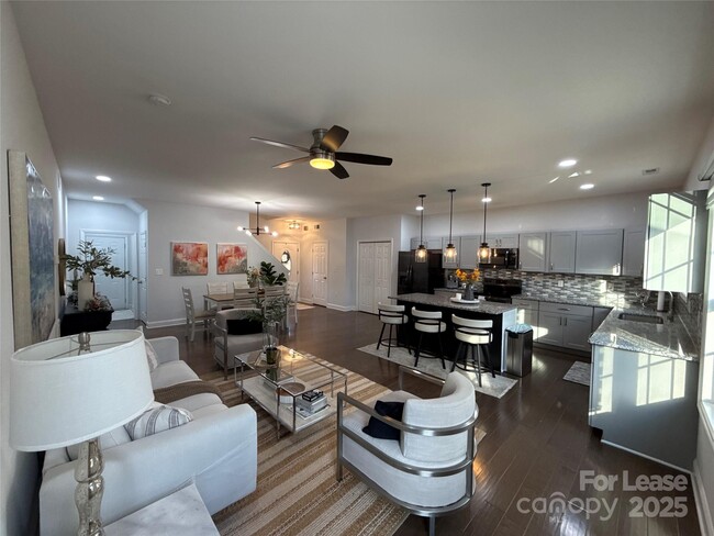 Photo - 5120 Lakeview Rd