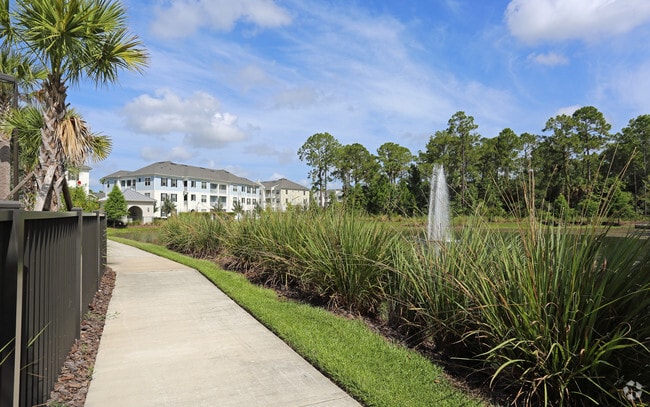 Photo - Evander Square