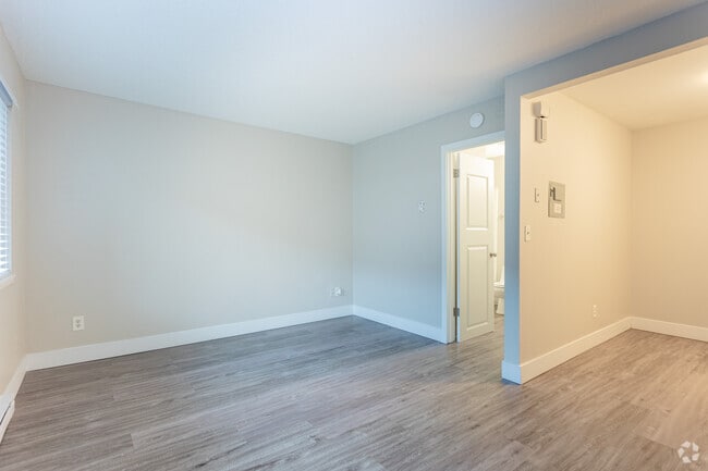 0BR, 1BA - 460SF